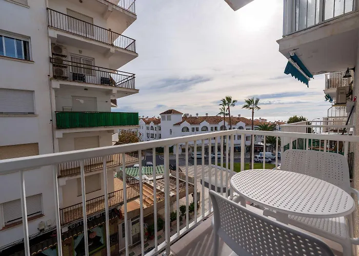 Gaviota Living Casasol * 네르하